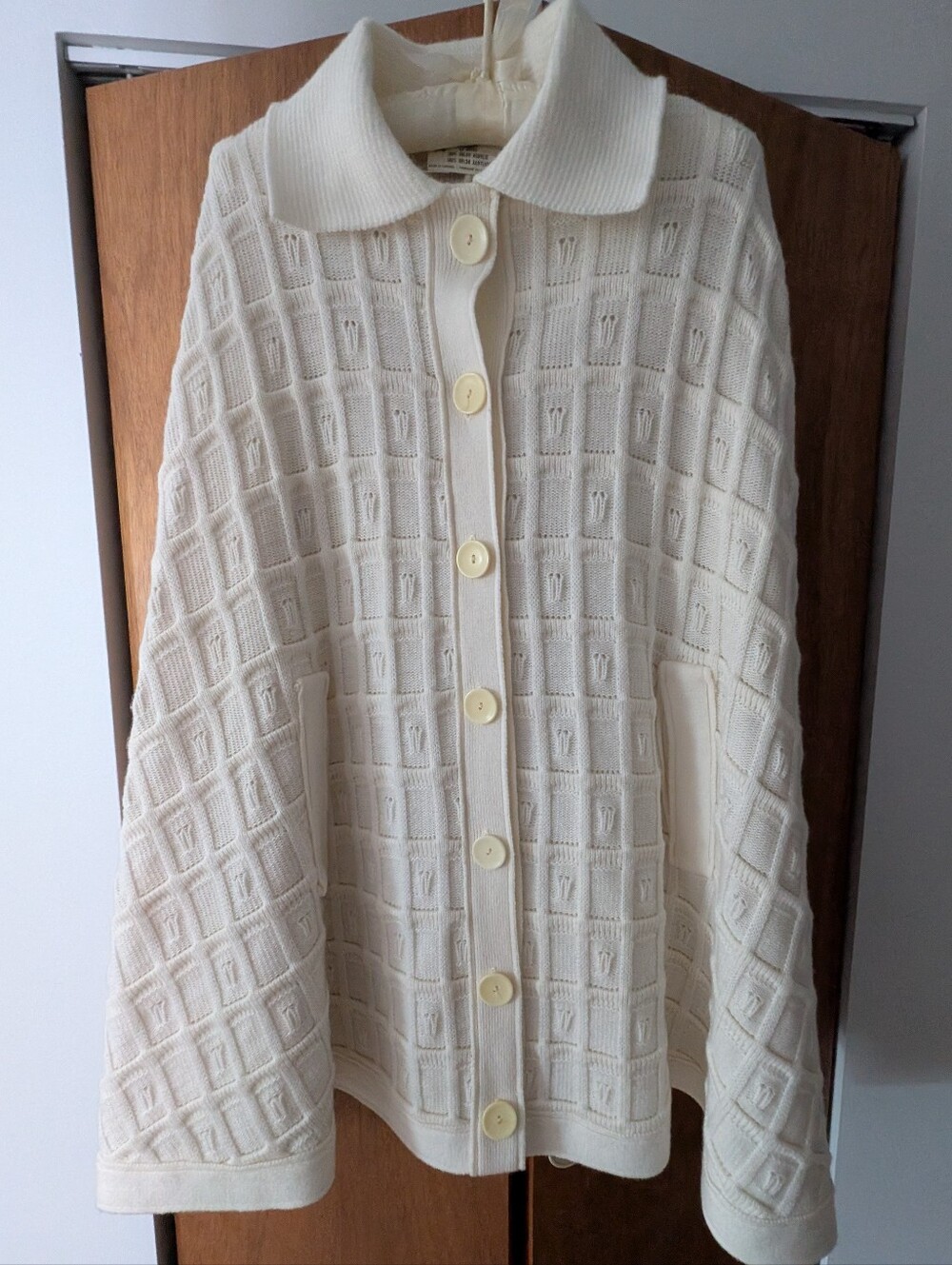 Vintage Cape
